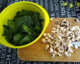Foto del paso 1 de la receta: Sopa de espinaca con champiñones