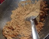 A picture of step 3 of Sooji halwa.