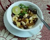 A picture of step 1 of Apple Banana Dry Fruits Chaat.