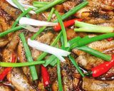 Hình bước làm 4 của món Cá Bống Biển Kho Tộ