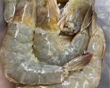 Foto langkah ke 1 dari resep Caramelized Butter Prawn.