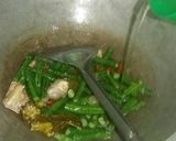 Foto langkah ke 4 dari resep Tumis Kacang Panjang Tempe & Tulangan Cabe Ijo.