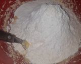 Foto del paso 1 de la receta: Galletitas secas de limón 🍋