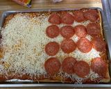 Foto del paso 2 de la receta: Pizza que pueden hacer tus hijos