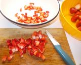 Nagyi szamócás (reszelt) lepénye recept fázis 3 fotója