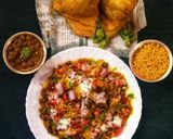 A picture of step 8 of Chana Samosa Chaat.