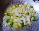 टमाटर आलू की चटपटी सब्ज़ी (Tamatar aloo ki chatpati sabzi recipe in Hindi) रेसिपी चरण 2 फोटो