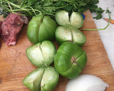 Foto del paso 2 de la receta: Rollitos de Bistec en salsa verde con queso panela