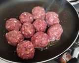 Foto del paso 1 de la receta: Albóndigas de carne de vacuno en salsa de tomates casera