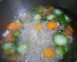 Foto langkah ke 3 dari resep Sop Bihun Oyong.