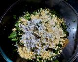 A picture of step 2 of Palak Pakoras.