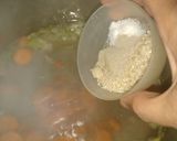 Foto langkah ke 3 dari resep Sup praktis.