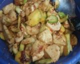Foto langkah ke 3 dari resep R u j a k b u a h s e g a r.