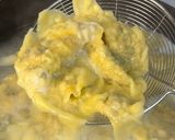 A picture of step 5 of Wonton/Sui Cao Noodle Soup | Mì Sủi Cảo.