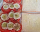 A picture of step 3 of Tomato and cucumber sandwich.