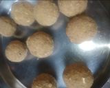 उडद दाल के लड्डू (Urad dal ke laddu recipe in hindi) रेसिपी चरण 4 फोटो