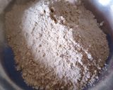 A picture of step 10 of Methi matar malai stuffed paratha.