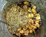 Foto del paso 1 de la receta: BOCADITOS De Maní y uvas pasas...!