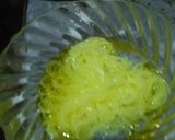 A picture of step 3 of Bombay style falooda.