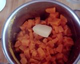 Sajtos, baconos csirkemell, édesburgonya pürével recept fázis 4 fotója