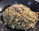 Fettuccine Alberto (because they are kind of like Alfredo, but different) recipe step 4 photo