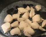 รูปขั้นตอนการทำที่ 2 ของ อกไก่นุ่มรวนน้ำพริกไทยดำ