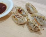 Foto langkah ke 15 dari resep Resep gyoza (pangsit ala Jepang) sederhana.