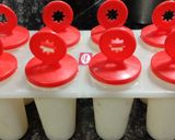 A picture of step 6 of Triple fruit candy.