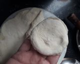 A picture of step 2 of Cream brule donuts.