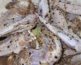 Foto langkah ke 6 dari resep Coriander Fried Chicken Wings/ Sayap Ayam Goreng Ketumbar.