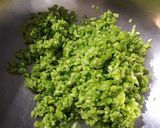 A picture of step 1 of Green peas sandwich.