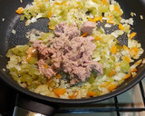 Foto del paso 4 de la receta: Berenjenas rellenas de verduras y atún
