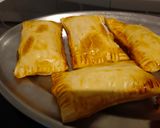 Foto del paso 4 de la receta: Empanadillas de hojaldre rellenas