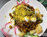 A picture of step 6 of Samosa chaat recipe.