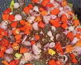 Foto langkah ke 5 dari resep Tumis terasi bawang.