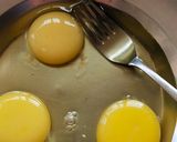 A picture of step 1 of French Toast.