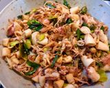 Foto langkah ke 4 dari resep Cumi asin cabe hijau pete.