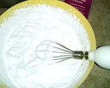 A picture of step 3 of Cream pineapple cake 3 pounds.