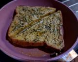 Foto langkah ke 5 dari resep Garlic Cheese Toast.
