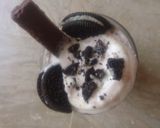 A picture of step 3 of Oreo milkshake.