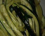 Foto del paso 8 de la receta Calabacín y gulas en airfryer