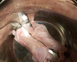 A picture of step 1 of Pressure Cooker Chinese Beef Rib and Tendon Stew.