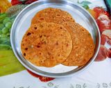 A picture of step 4 of મિસ્સી રોટી.