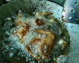Foto langkah ke 5 dari resep Ayam Goreng Bawang Putih.