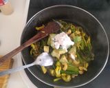 Foto del paso 4 de la receta: Verduras Keto con frutos secos y salsa de coco