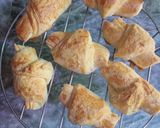 A picture of step 4 of Croissant.