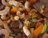 Une image de l'étape 4 de Riz crevettes chorizo et petits légumes.