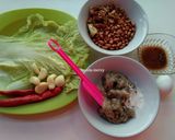 Foto langkah ke 1 dari resep Sawi Gulung Isi Udang Saus Kacang.