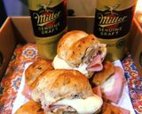 Foto del paso 1 de la receta: Sanwuichitos Calentitos de Jamón y Muzzarella con Pan de semillas👌😋