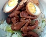 รูปขั้นตอนการทำที่ 6 ของ เส้นเล็กน้ำตีนไก่ตุ๋นต้มยำ